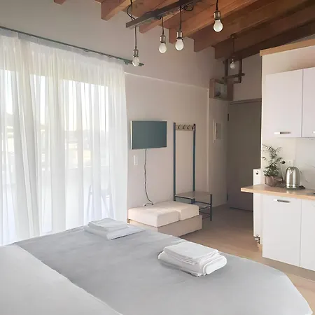 Elizabeth Apartment Athens